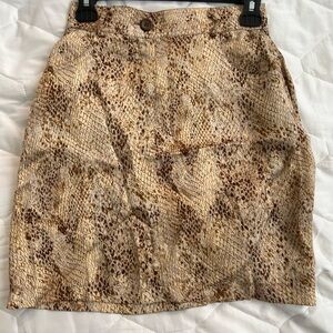 Vintage knee length skirt